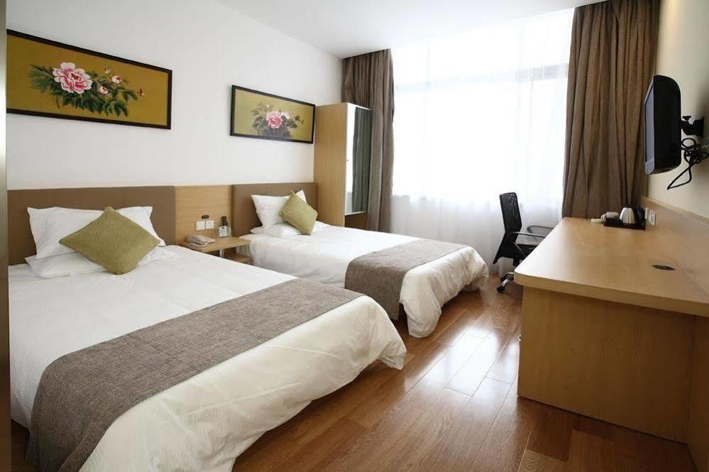 Ji Hotel Shanghai Xujiahui Esterno foto